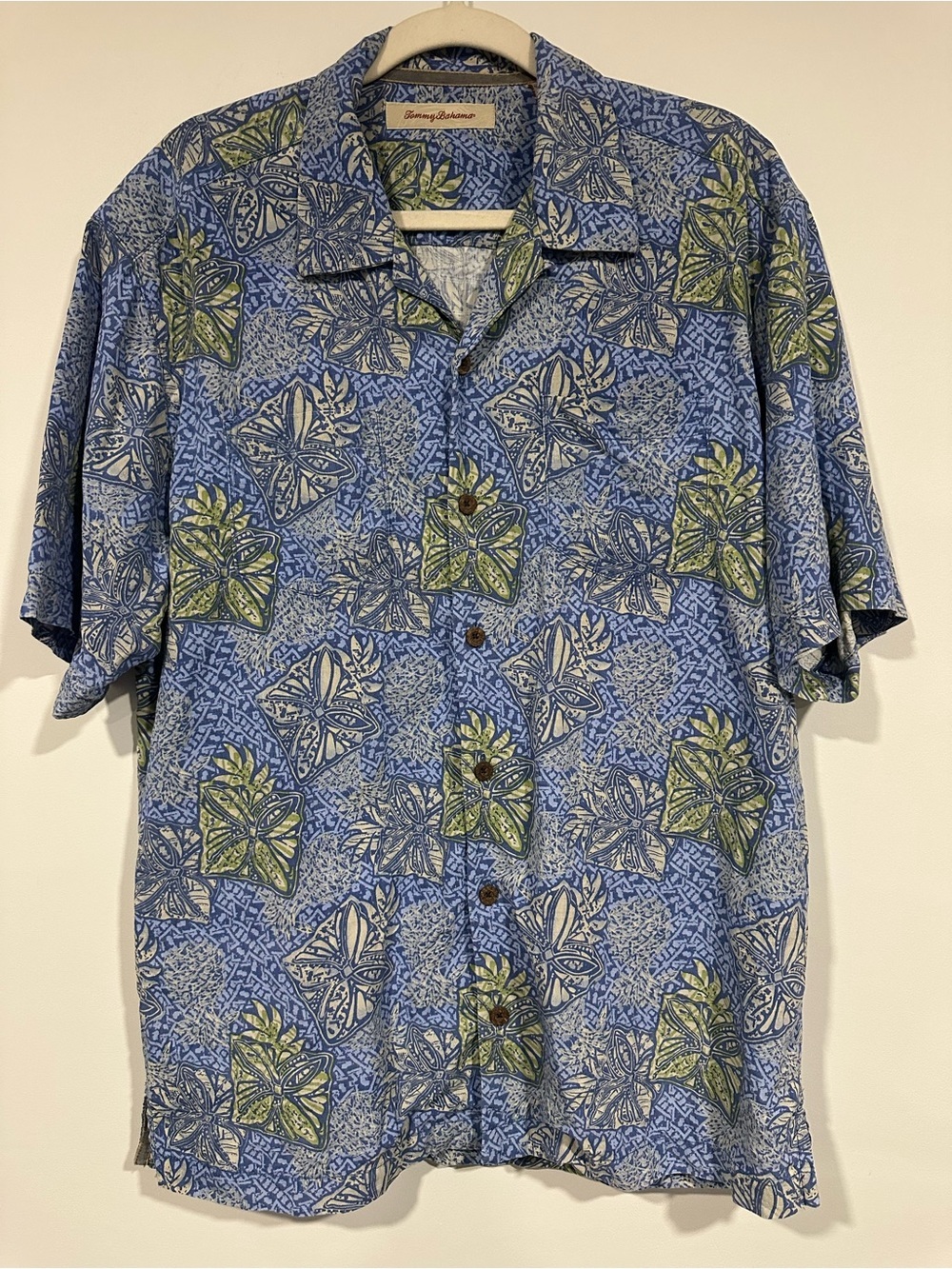 Tommy Bahama Shirt Mens Medium Blue Silk Floral Short Sleeve Button Front
